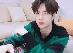 从“吃瓜”到财务自由：娱乐圈的另一面真相揭秘