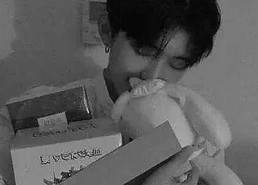 揭秘娱乐圈吃瓜新趋势：从黄晓明到“吃瓜小糖糖”的背后故事