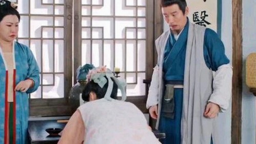 娱乐圈幕后风云：00后新势力当保姆，揭秘明星秘闻的变化与反差