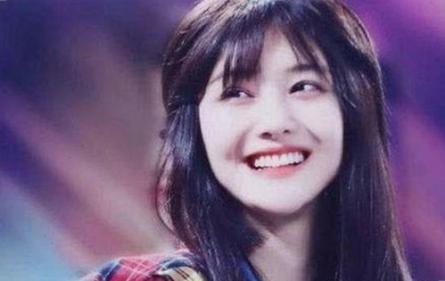 吃瓜博主揭秘:娱乐圈美食与友情背后的明星关系新动态