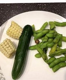 《今日大瓜》背后的明星动态：吃瓜表情包与娱乐圈的幽默解读