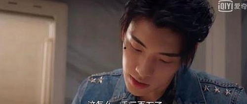 揭秘娱乐圈幕后真相：吃瓜网站如何改变明星曝光方式