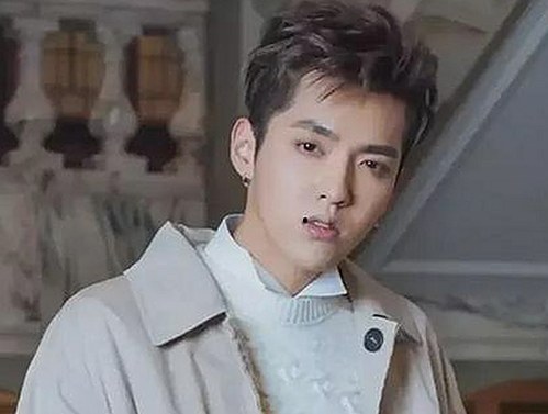 韩裔混血女神Yunadoll最新动态，身材与表现引爆网络热议