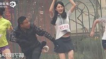 娱乐吃瓜酱猫咪上线！萌翻网友，网友：这谁看了不说一句离谱🐾